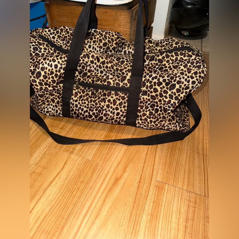 ALAZA Unisex Leopard Print Duffel Bag Large Travel with Shoe Compartment